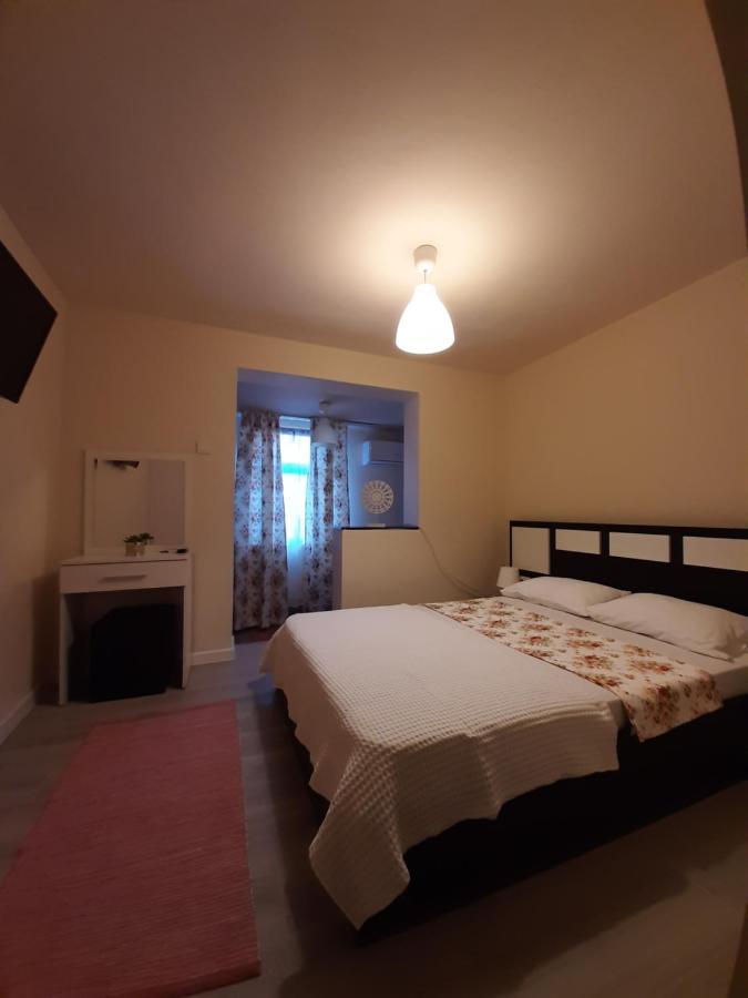 Casa Flamingo Hotel Craiova Eksteriør billede