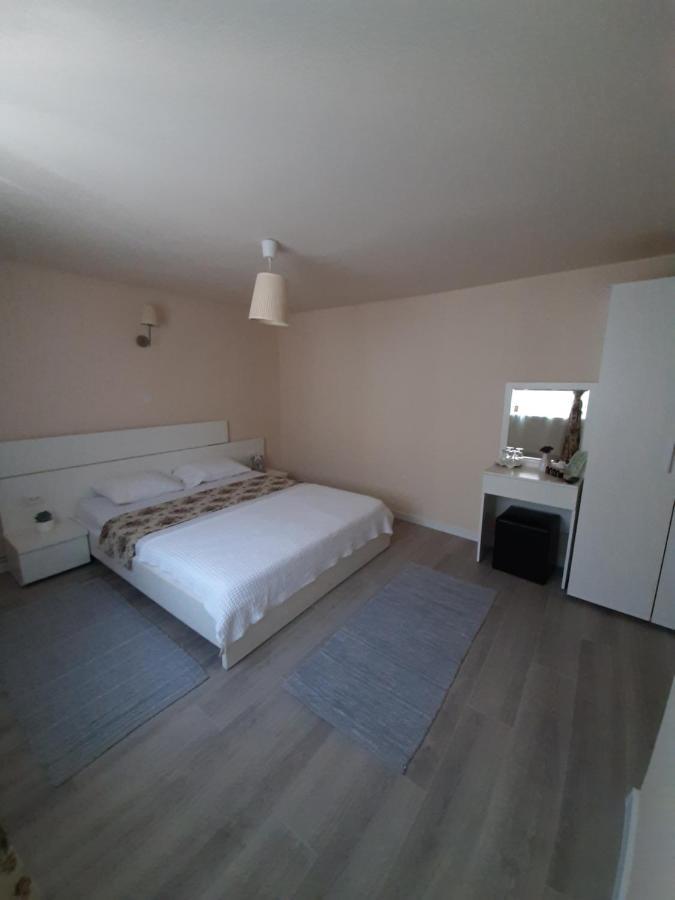 Casa Flamingo Hotel Craiova Eksteriør billede